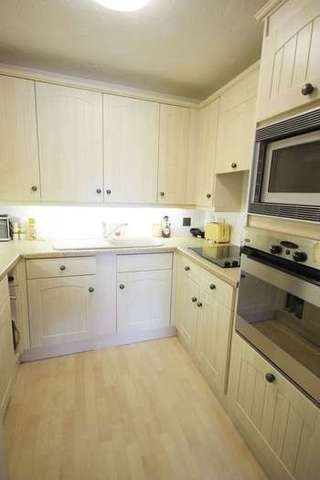  Image of 1 bedroom Flat for sale in Uxbridge Road Hatch End Pinner HA5 at Lutyens Lodge, 523 Uxbridge Road Hatch End Pinner, HA5 4JX