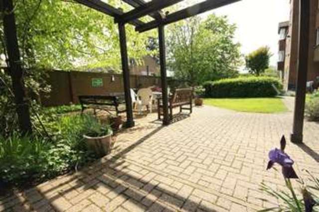  Image of 1 bedroom Flat for sale in Uxbridge Road Hatch End Pinner HA5 at Lutyens Lodge, 523 Uxbridge Road Hatch End Pinner, HA5 4JX