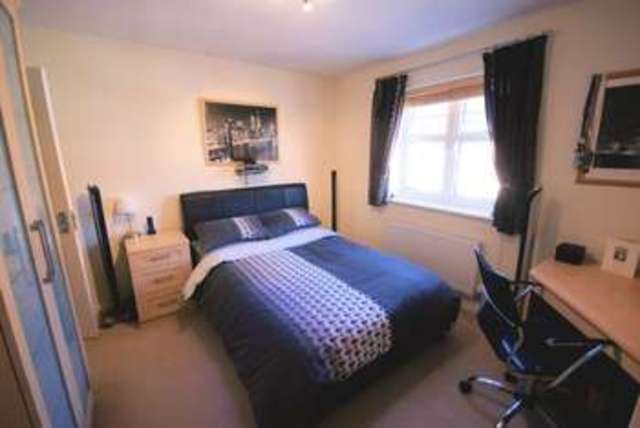 Image of 5 bedroom Detached house for sale in Magister Drive Lee-on-the-Solent PO13 at Magister Drive  Lee-On-The-Solent, PO13 8GE