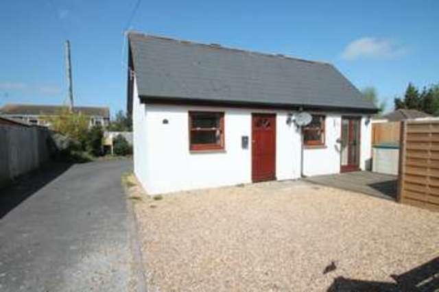  Image of 1 bedroom Bungalow to rent in Maidstone Road Paddock Wood Tonbridge TN12 at Maidstone Road Paddock Wood Tonbridge, TN12 6DX