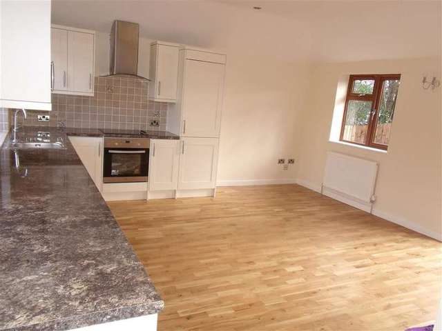  Image of 1 bedroom Bungalow for sale in Main Road Southbourne Emsworth PO10 at Emsworth Hampshire Emsworth, PO10 8AU