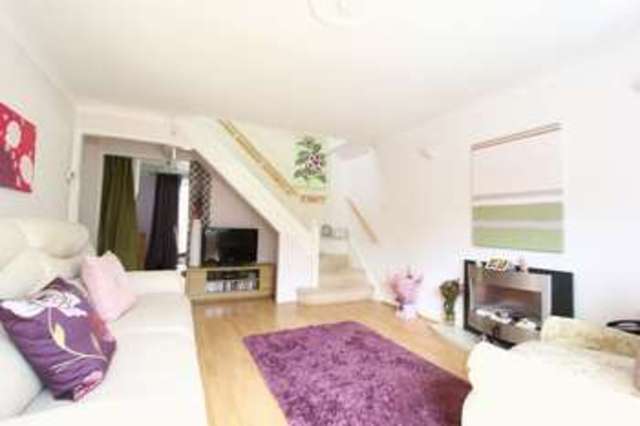  Image of 2 bedroom Semi-Detached house for sale in Maplewood Avenue Hull HU5 at Maplewood Avenue  Hull, HU5 5YE