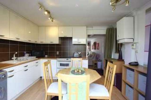  Image of 2 bedroom Semi-Detached house for sale in Maplewood Avenue Hull HU5 at Maplewood Avenue  Hull, HU5 5YE