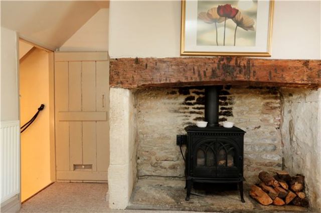  Image of 3 bedroom Terraced house for sale in Tormarton Road Marshfield Chippenham SN14 at 1 Tormarton Road Marshfield Wiltshire, SN14 8NN