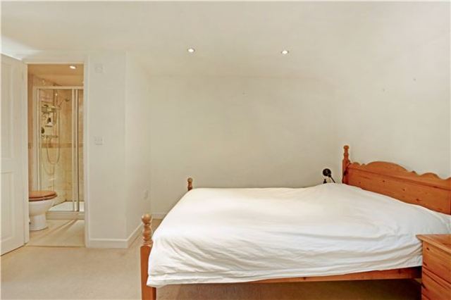 Image of 3 bedroom Terraced house for sale in Tormarton Road Marshfield Chippenham SN14 at 1 Tormarton Road Marshfield Wiltshire, SN14 8NN