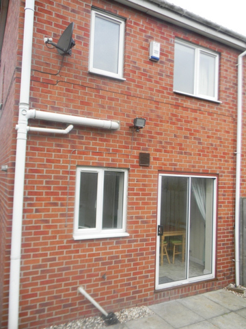  Image of 2 bedroom Semi-Detached house to rent in Mast Drive Hull HU9 at Victoria Dock  Hull, HU9 1ST