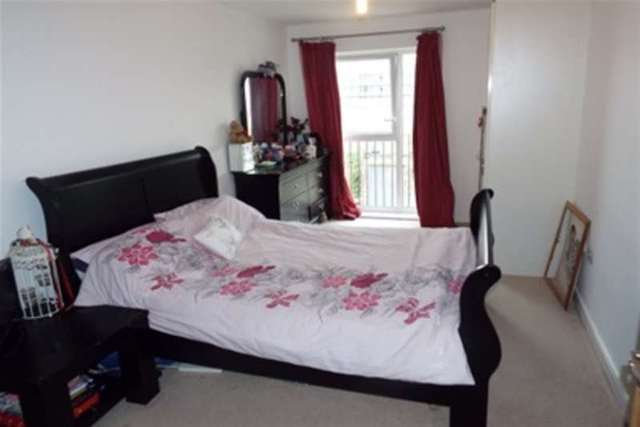  Image of 2 bedroom Flat to rent in Maxwell Road Romford RM7 at Romford, RM7 0FA