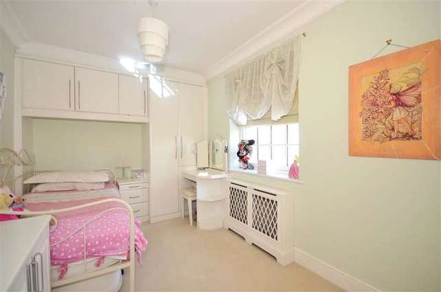  Image of 6 bedroom Detached house for sale in Maypole Drive Kings Hill West Malling ME19 at Kings Hill West Malling West Malling, ME19 4BP