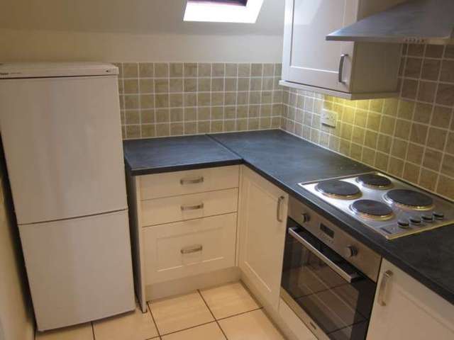  Image of 1 bedroom Apartment to rent in Water Eaton Road Oxford OX2 at Meadow View  Water Eaton Rd, OX2 7QS