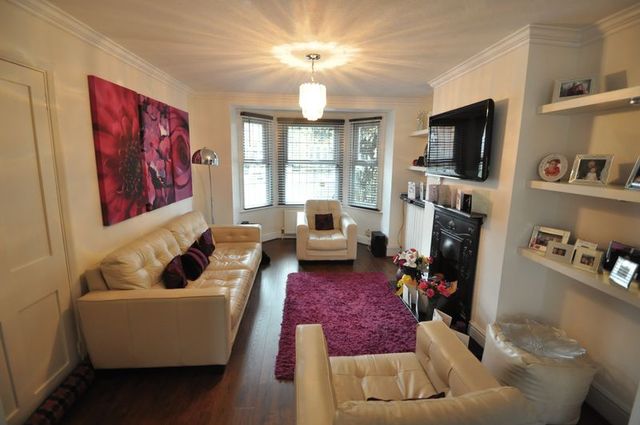  Image of 4 bedroom Semi-Detached house to rent in Middle Gordon Road Camberley GU15 at Middle Gordon Road  Camberley, GU15 2HT
