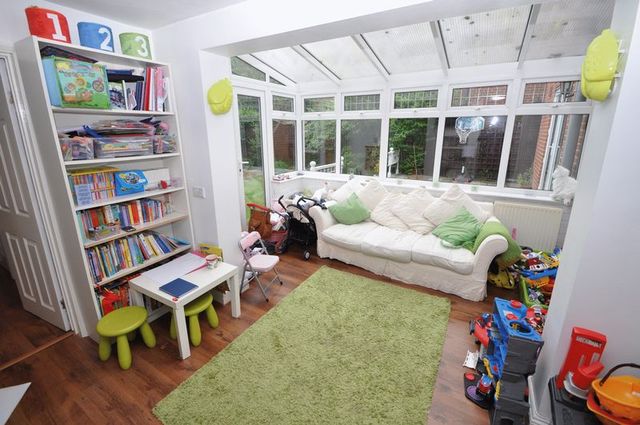  Image of 4 bedroom Semi-Detached house to rent in Middle Gordon Road Camberley GU15 at Middle Gordon Road  Camberley, GU15 2HT