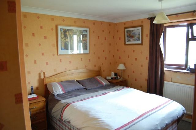  Image of 3 bedroom Terraced house for sale in Milford Road Grays RM16 at Milford Road  Grays, RM16 2QL