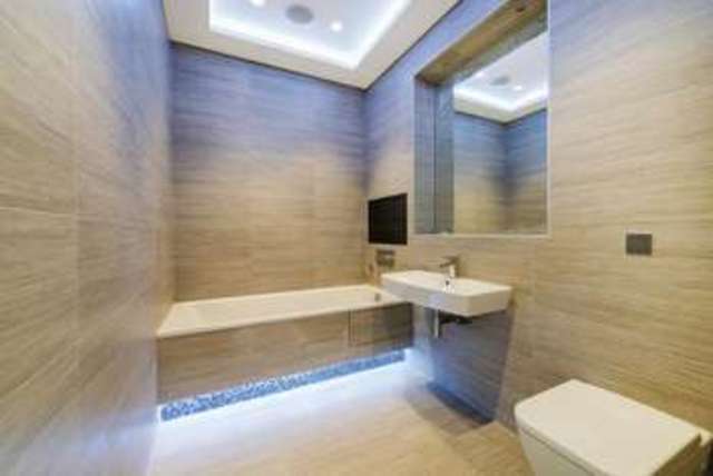  Image of 2 bedroom Flat for sale in The Ridgeway London NW7 at The Ridgeway Mill Hill London, NW7 4HX