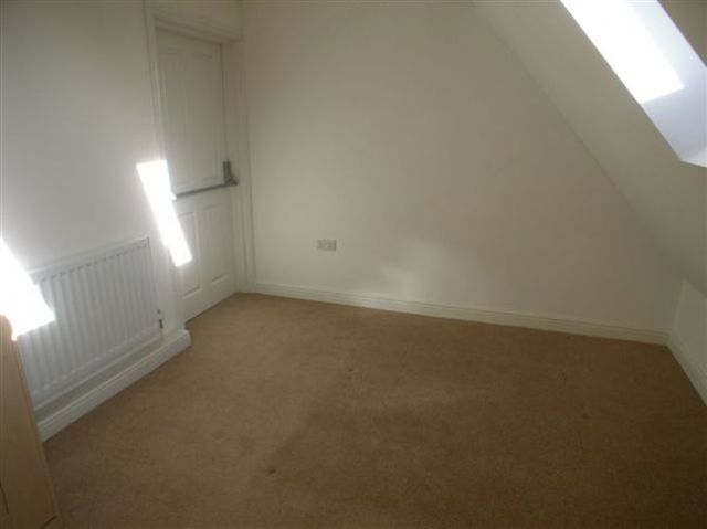  Image of 2 bedroom Flat to rent in Millstream Square Sleaford NG34 at Millstream Square  Sleaford, NG34 7ZL
