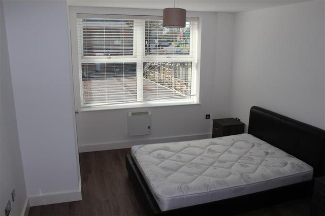  Image of 1 bedroom Apartment to rent in Icknield Street Hockley Birmingham B18 at The Mint, Mint Drive  Jewellery Quarter, B18 6RU