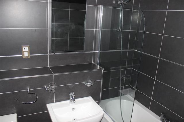  Image of 1 bedroom Apartment to rent in Icknield Street Hockley Birmingham B18 at The Mint, Mint Drive  Jewellery Quarter, B18 6RU