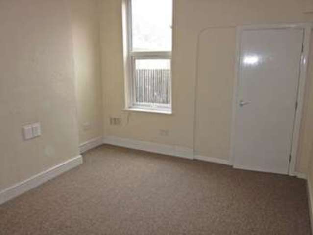 Image of 3 bedroom Terraced house to rent in Montague Road Smethwick B66 at Montague Road  Smethwick, B66 4PN