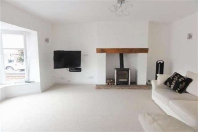  Image of 4 bedroom Detached house to rent in Moor Lane Pattingham Wolverhampton WV6 at Wolverhampton, WV6 7DL