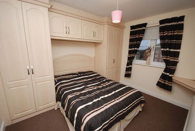  Image of 2 bedroom Flat to rent in Moorcroft Court Ossett WF5 at Moorcroft Court Church Street Ossett, WF5 9EY
