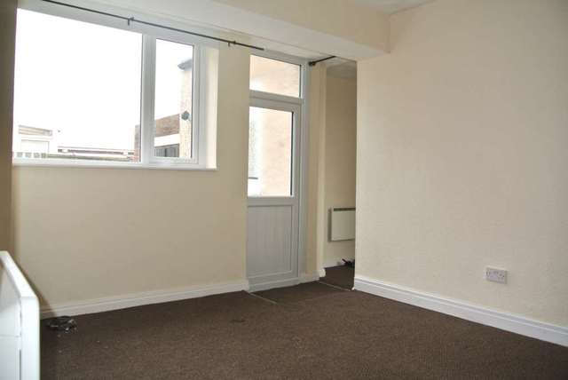  Image of 3 bedroom Flat to rent in Napier Avenue Blackpool FY4 at Napier Avenue  Blackpool, FY4 1PB