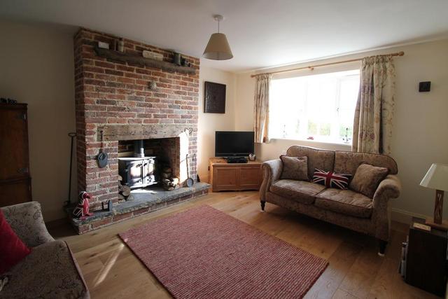  Image of 4 bedroom Detached house for sale in Nettlepole Lane Little Chart Ashford TN27 at Little Chart, TN27 0QJ