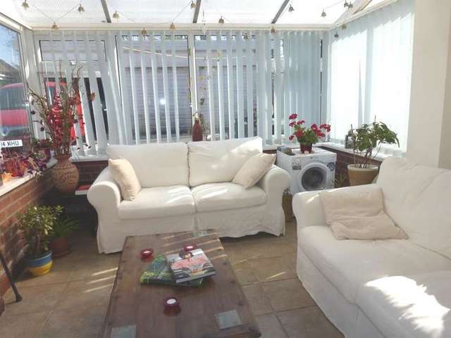  Image of 4 bedroom End of Terrace for sale in New Road Porthcawl CF36 at Porthcawl  Porthcawl, CF36 5BH