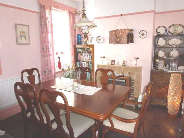  Image of 4 bedroom End of Terrace for sale in New Road Porthcawl CF36 at Porthcawl  Porthcawl, CF36 5BH