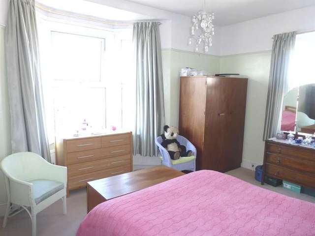  Image of 4 bedroom End of Terrace for sale in New Road Porthcawl CF36 at Porthcawl  Porthcawl, CF36 5BH