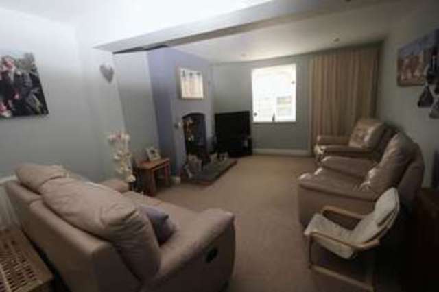 Image of 4 bedroom Semi-Detached house for sale in New Road Studley B80 at New Road  Studley, B80 7LY