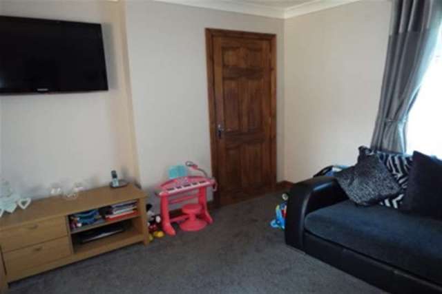  Image of 3 bedroom Semi-Detached house to rent in Bluebell Meadow Newton Aycliffe DL5 at Newton Aycliffe, DL5 7LY