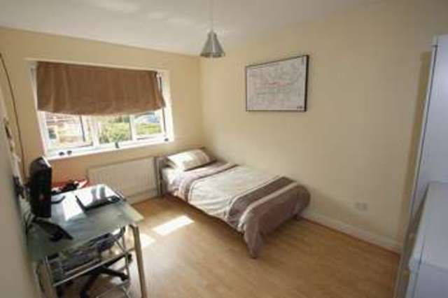  Image of 4 bedroom Detached house for sale in Node Hill Close Studley B80 at Node Hill Close  Studley, B80 7RN