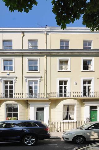  Image of 1 bedroom Flat to rent in Norland Square London W11 at Norland Square  London, W11 4PZ