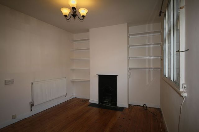  Image of 2 bedroom Terraced house to rent in Nutholt Lane Ely CB7 at Nutholt Lane  Ely, CB7 4PL