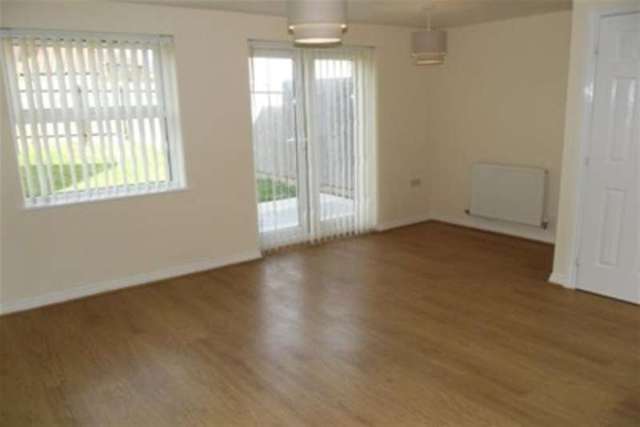  Image of 3 bedroom Detached house to rent in Dunnock Road Corby NN18 at Corby, NN18 8EN