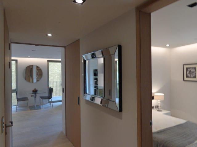  Image of 2 bedroom Detached house to rent in Tower Bridge Road London SE1 at Tower bridge  london, SE1 2UP