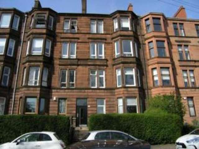  Image of 2 bedroom Flat for sale in Onslow Drive Dennistoun Glasgow G31 at Glasgow Lanarkshire Birkwood, G31 2QQ