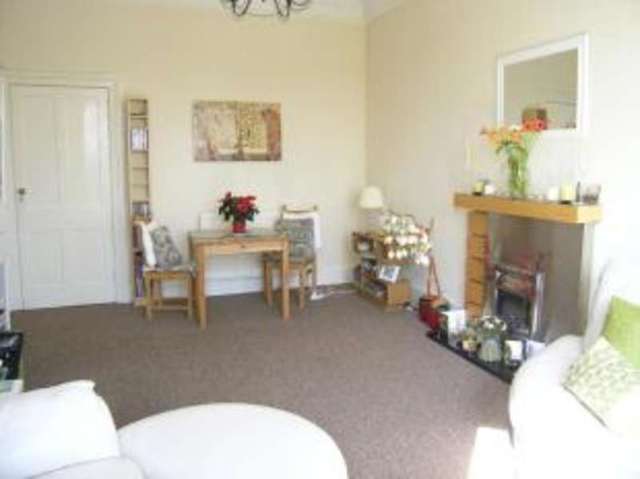  Image of 2 bedroom Flat for sale in Onslow Drive Dennistoun Glasgow G31 at Glasgow Lanarkshire Birkwood, G31 2QQ