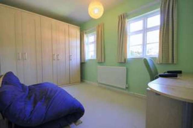  Image of 2 bedroom Bungalow for sale in Park Drive Trentham Stoke-on-Trent ST4 at Park Drive  Stoke-On-Trent, ST4 8AB