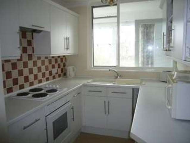  Image of 2 bedroom Flat to rent in Park Road Barry CF62 at Park Road  Barry, CF62 6NT