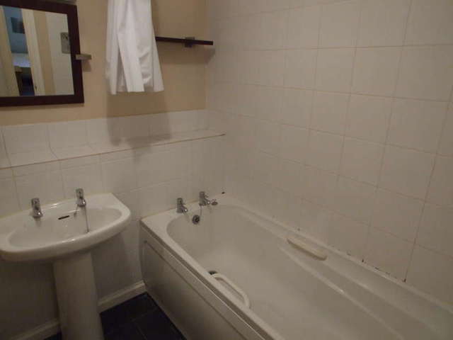  Image of 2 bedroom Detached house to rent in Northlands Road Southampton SO15 at Northlands Road  Southampton, SO15 2NN
