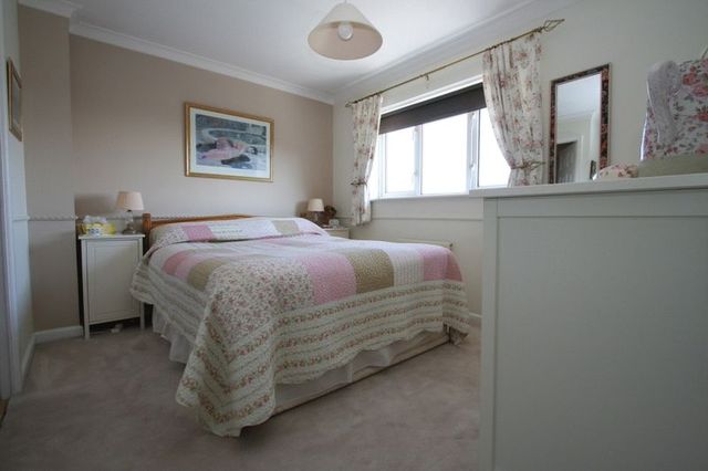  Image of 5 bedroom Detached house for sale in Picton Road Rhoose Barry CF62 at Picton Road  Rhoose, CF62 3HU