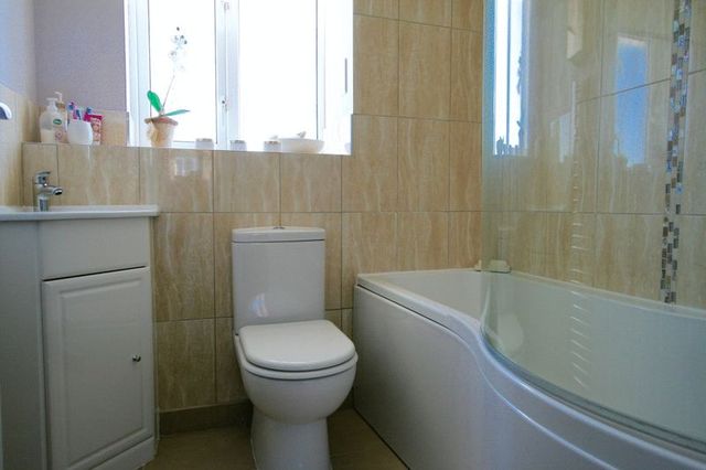  Image of 5 bedroom Detached house for sale in Picton Road Rhoose Barry CF62 at Picton Road  Rhoose, CF62 3HU
