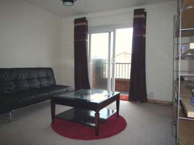  Image of 1 bedroom Flat to rent in Plas Cleddau Barry CF62 at Plas Cleddau  Barry, CF62 7FG
