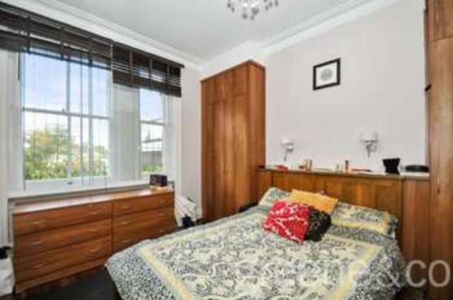  Image of 2 bedroom Flat for sale in Platts Lane London NW3 at Hampstead London Swiss Cottage, NW3 7NN