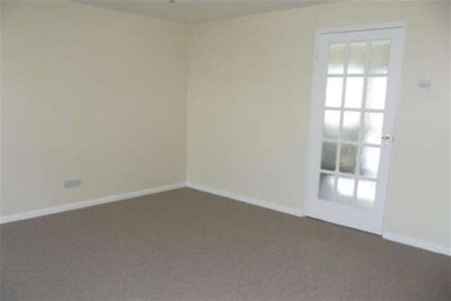  Image of 3 bedroom Detached house to rent in Avon Way Portishead Bristol BS20 at Bristol, BS20 6NA