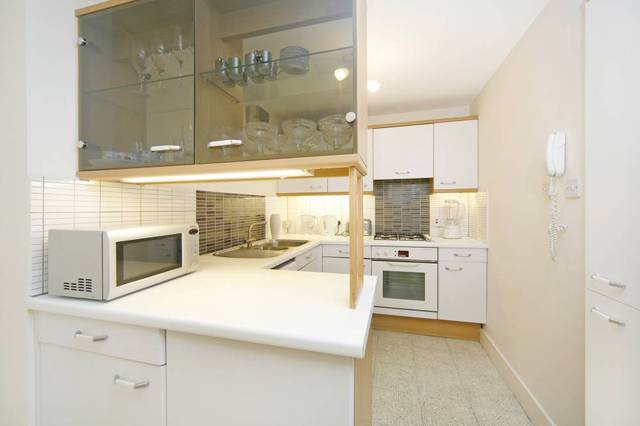  Image of 2 bedroom Flat to rent in Portobello Road London W11 at Portobello Road  London, W11 3DB