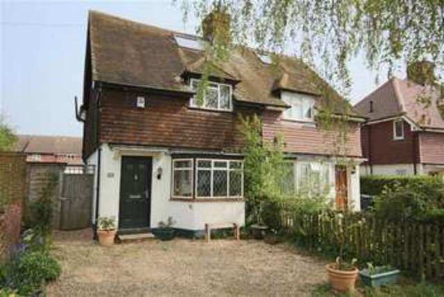  Image of 4 bedroom Property for sale in Priory Close Denham Uxbridge UB9 at Priory Close Denham Denham, UB9 5AT