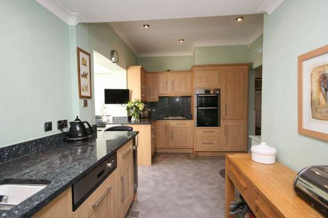  Image of 6 bedroom Detached house for sale in South Weald Road Brentwood CM14 at South Weald Road  Brentwood, CM14 4QZ