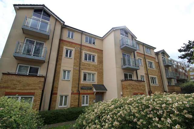  Image of 2 bedroom Flat to rent in Haling Park Road South Croydon CR2 at Prospectus Place 7 Haling Park Road South Croydon, CR2 6NX