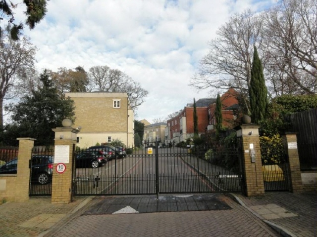  Image of 2 bedroom Flat to rent in Providence Park Southampton SO16 at Holly Hill Southampton Southampton, SO16 7QN